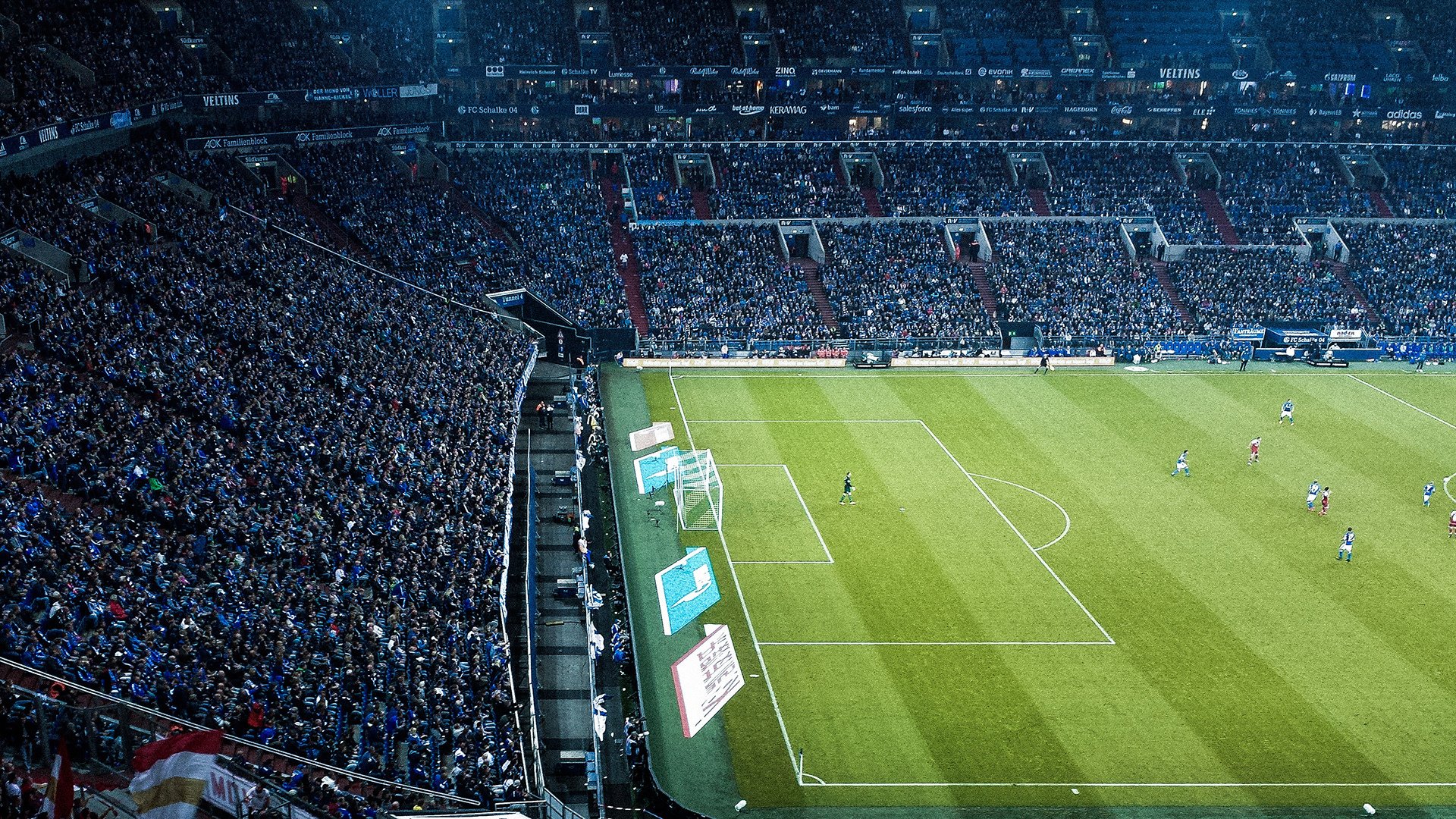 电竞赛场焦点！葡萄牙队对阵英格兰队，超级对决，球迷热情点燃赛场